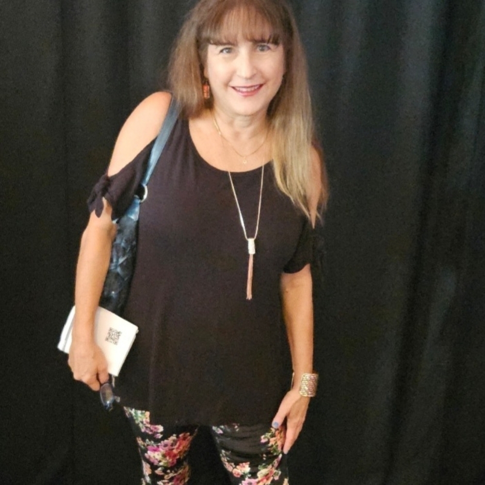 Chic Rose Gold Tassel Necklace With Pave Rhinestones - Picture 7 of 11